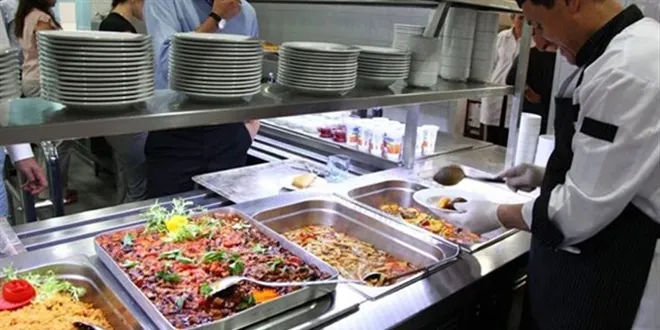 Kurumsal yemek servisi ve açık büfe sunumu